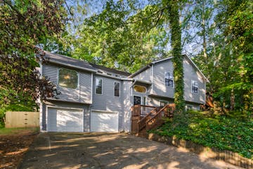 1141 Reading Dr NW Acworth, GA 30102